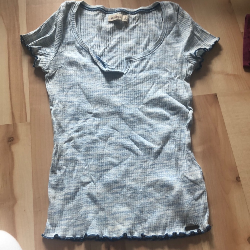 hollister shirt